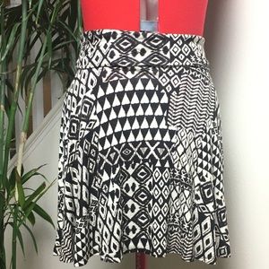 Hug Tribal skater skirt- SIZE L